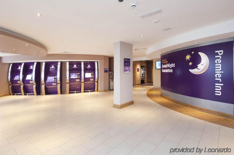 Premier Inn London Heathrow Terminal 5 West Drayton  Екстериор снимка