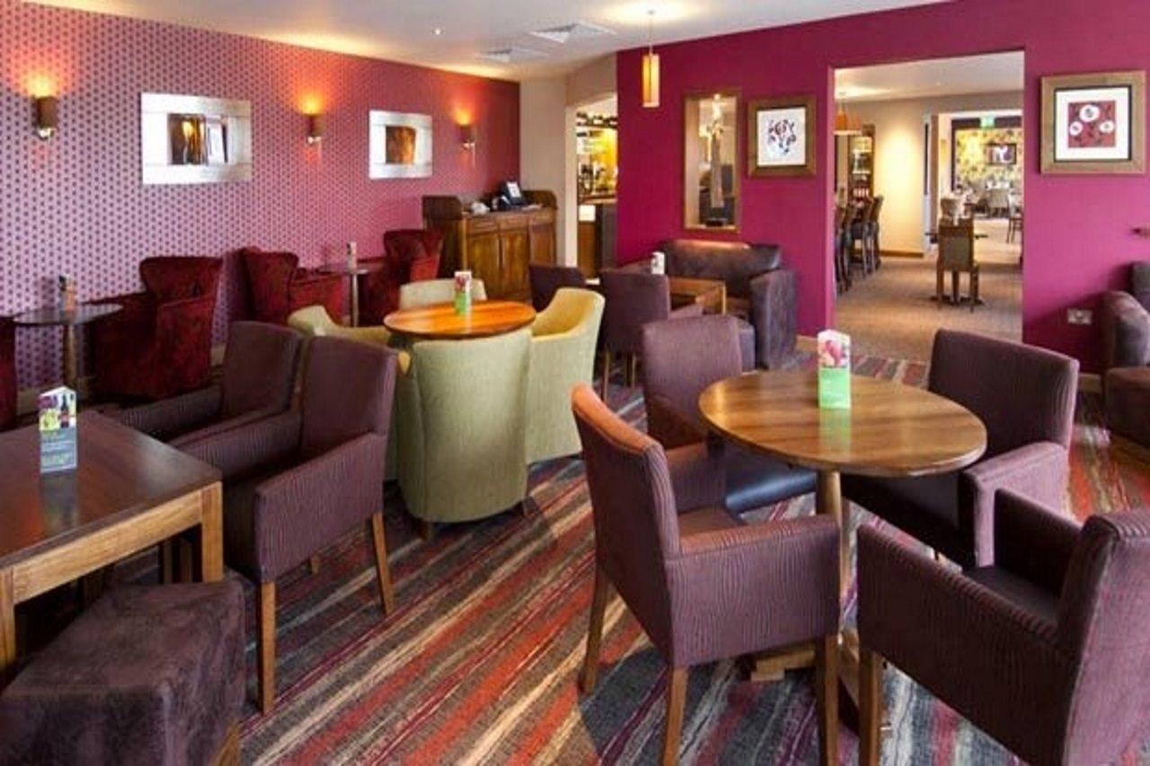 Premier Inn London Heathrow Terminal 5 West Drayton  Екстериор снимка