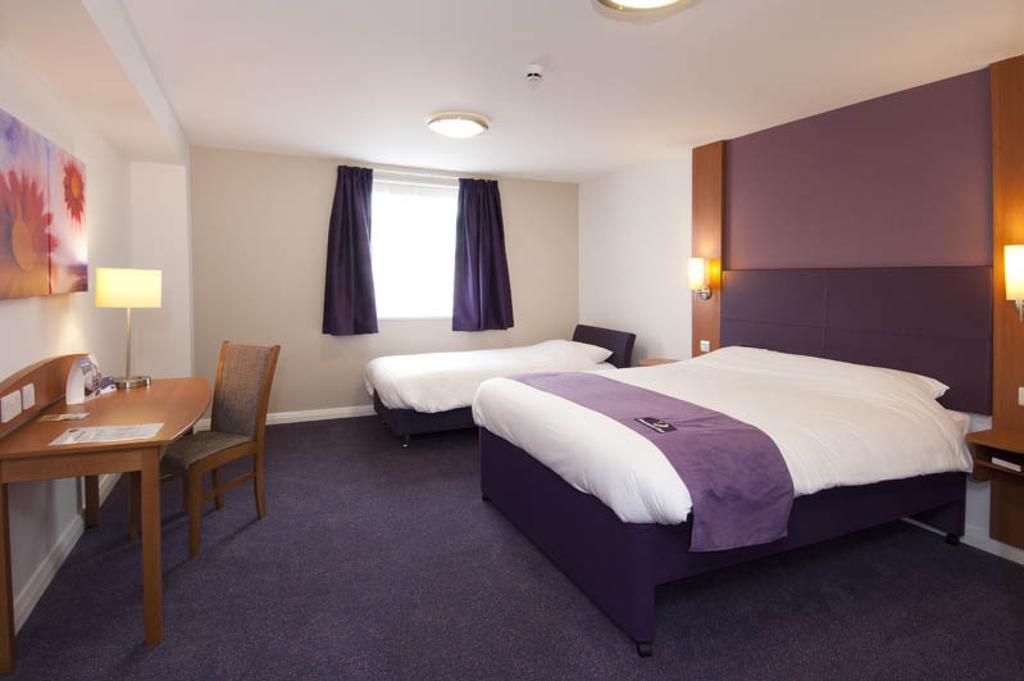 Premier Inn London Heathrow Terminal 5 West Drayton  Екстериор снимка